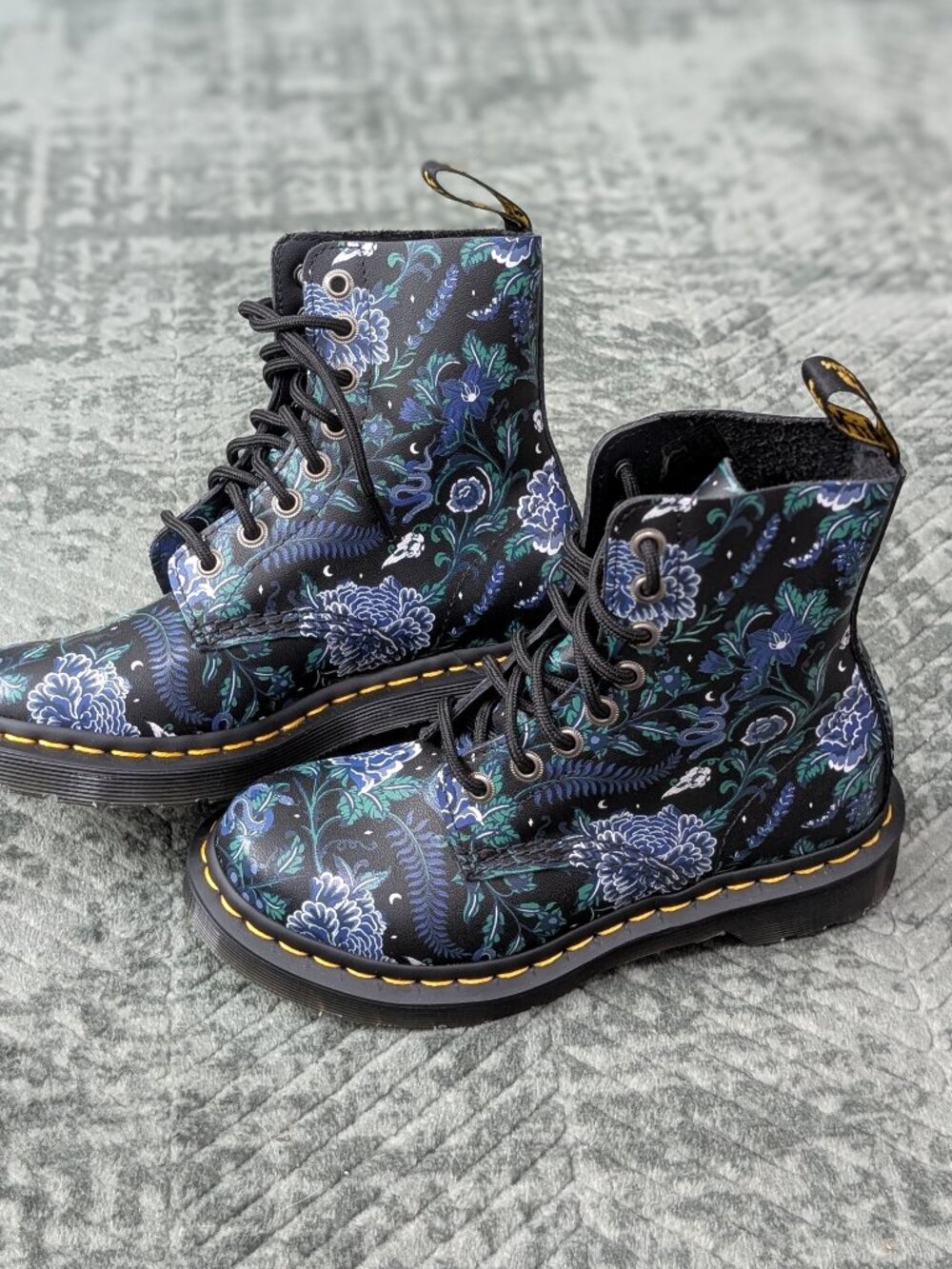 Doc Dr Martens 1460 Pascal Mystic Floral Lace Up Leather Boots Women's 5 Witchy